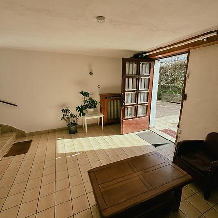 Duplex Avec Jardin - Proche Paris - Disneyland - Rer - نْوازي لو جْرا المظهر الخارجي الصورة
