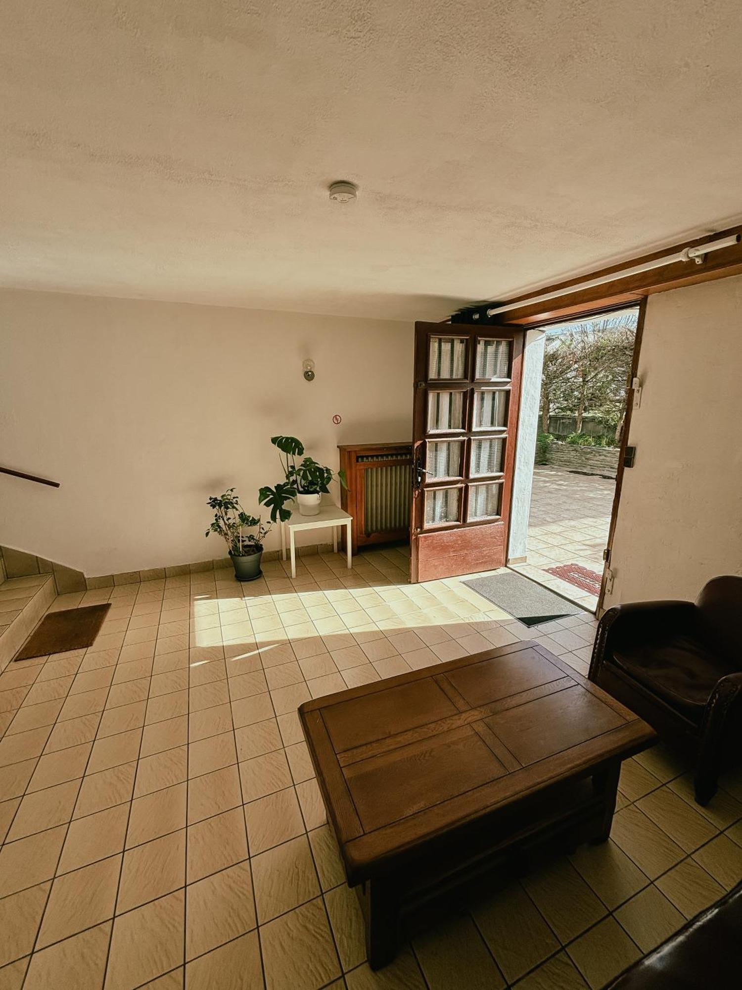 Duplex Avec Jardin - Proche Paris - Disneyland - Rer - نْوازي لو جْرا المظهر الخارجي الصورة