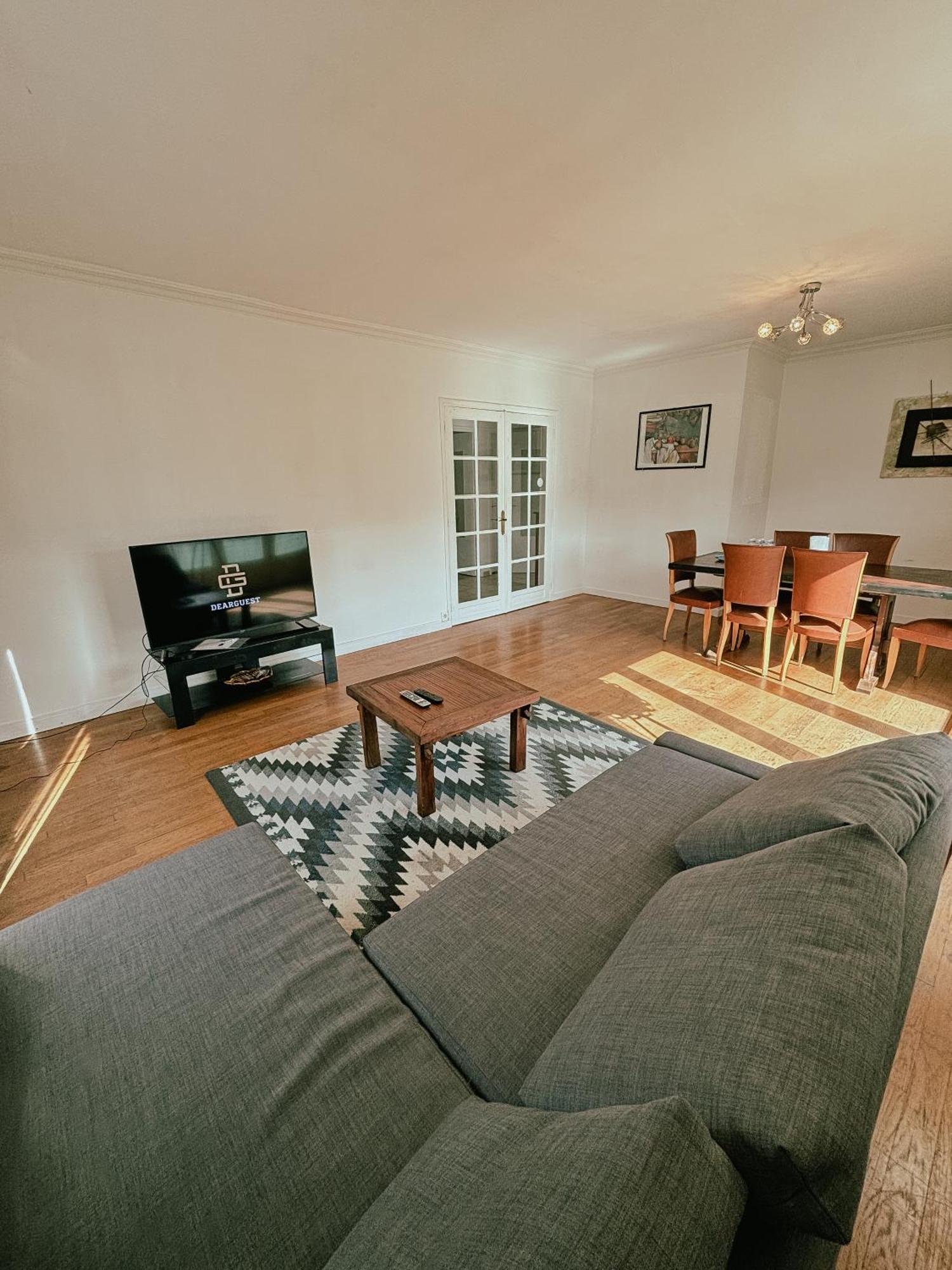 Duplex Avec Jardin - Proche Paris - Disneyland - Rer - نْوازي لو جْرا المظهر الخارجي الصورة